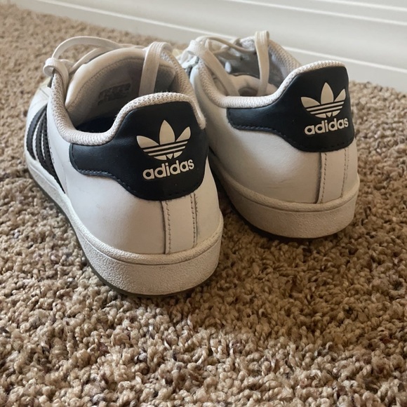 Adidas - Picture 2 of 4